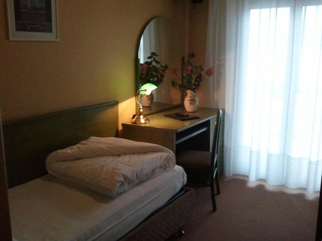 Hotel Caribe - Garda Lake Collection برنزوني سول جاردا الغرفة الصورة