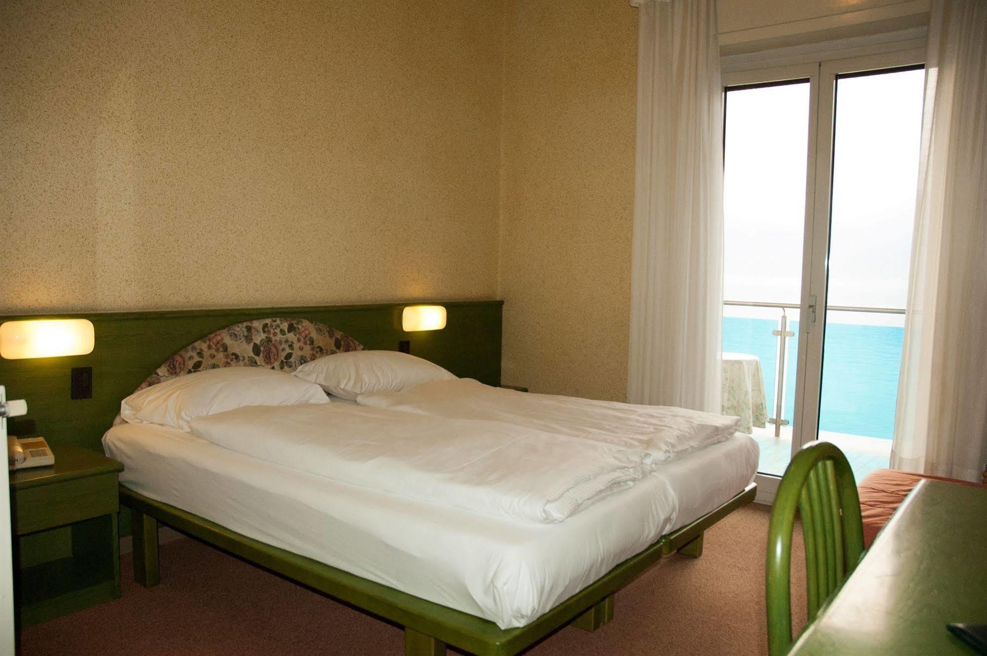Hotel Caribe - Garda Lake Collection برنزوني سول جاردا المظهر الخارجي الصورة