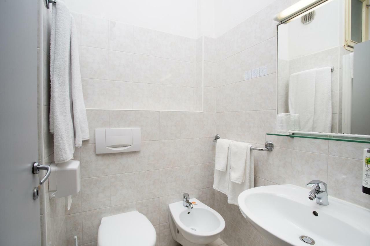 Hotel Caribe - Garda Lake Collection برنزوني سول جاردا المظهر الخارجي الصورة